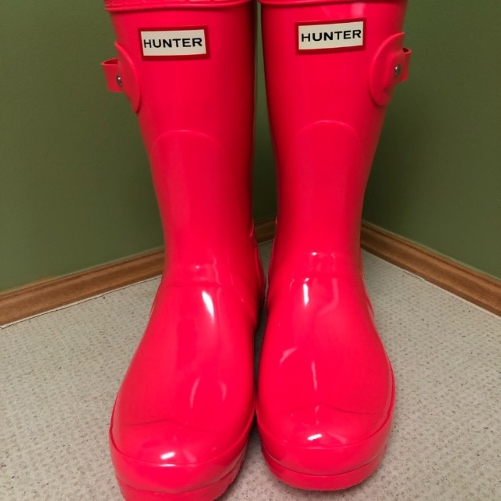 Hunter short pink gloss boots NIB